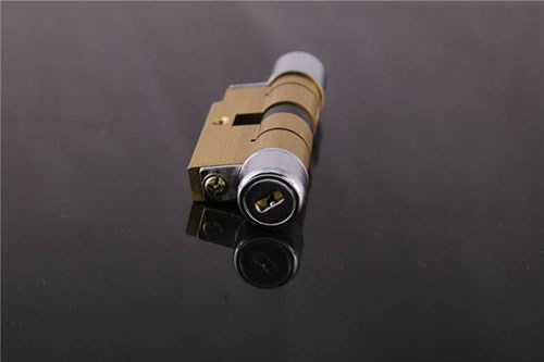 珠海開鎖價(jià)格(上門開鎖電話)