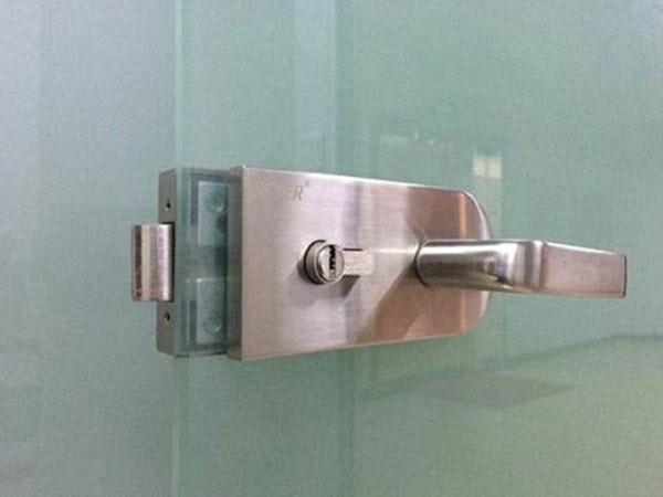 周口上門換鎖(汽車開(kāi)鎖多少錢)