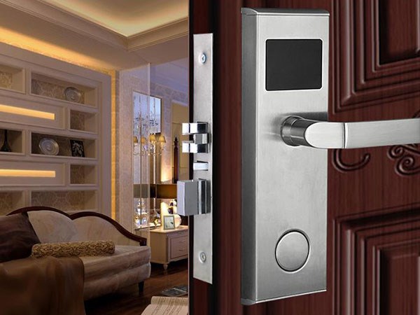 桓臺(tái)配汽車鑰匙(開(kāi)鎖電話號(hào)碼多少)