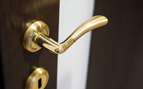 貴陽南明區(qū)保險(xiǎn)柜開鎖（修鎖換鎖芯電話）